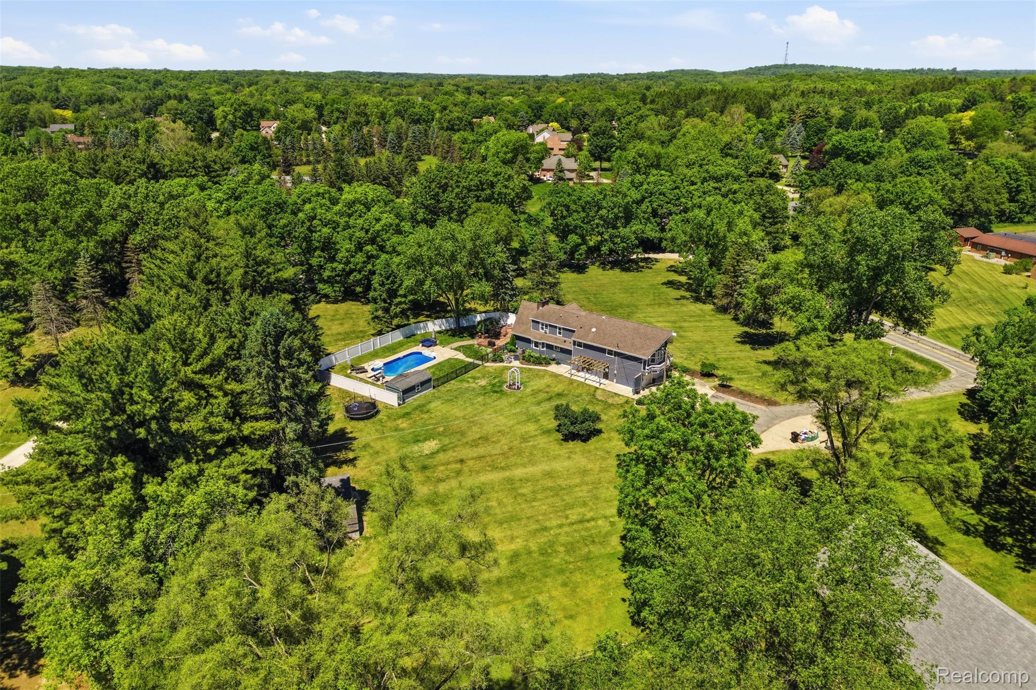 5080 Pleasant Valley Road