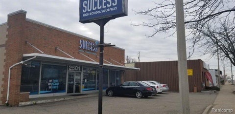2501 S CEDAR Street Lansing City MI 48910