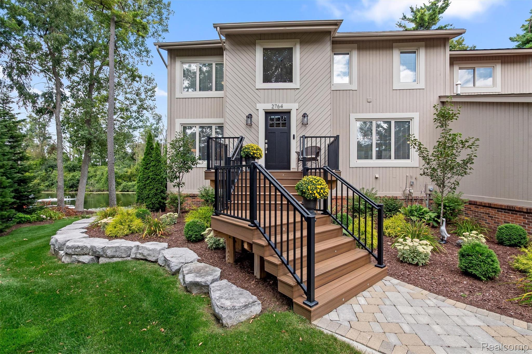 2764 Armstrong Drive