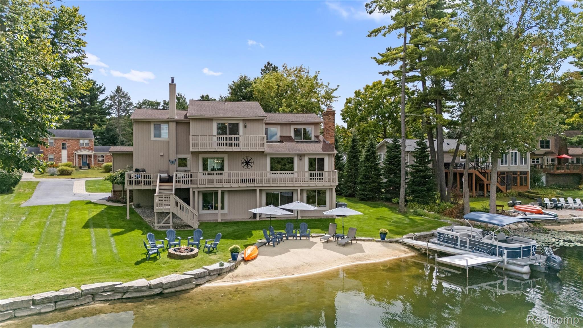 2764 Armstrong Drive