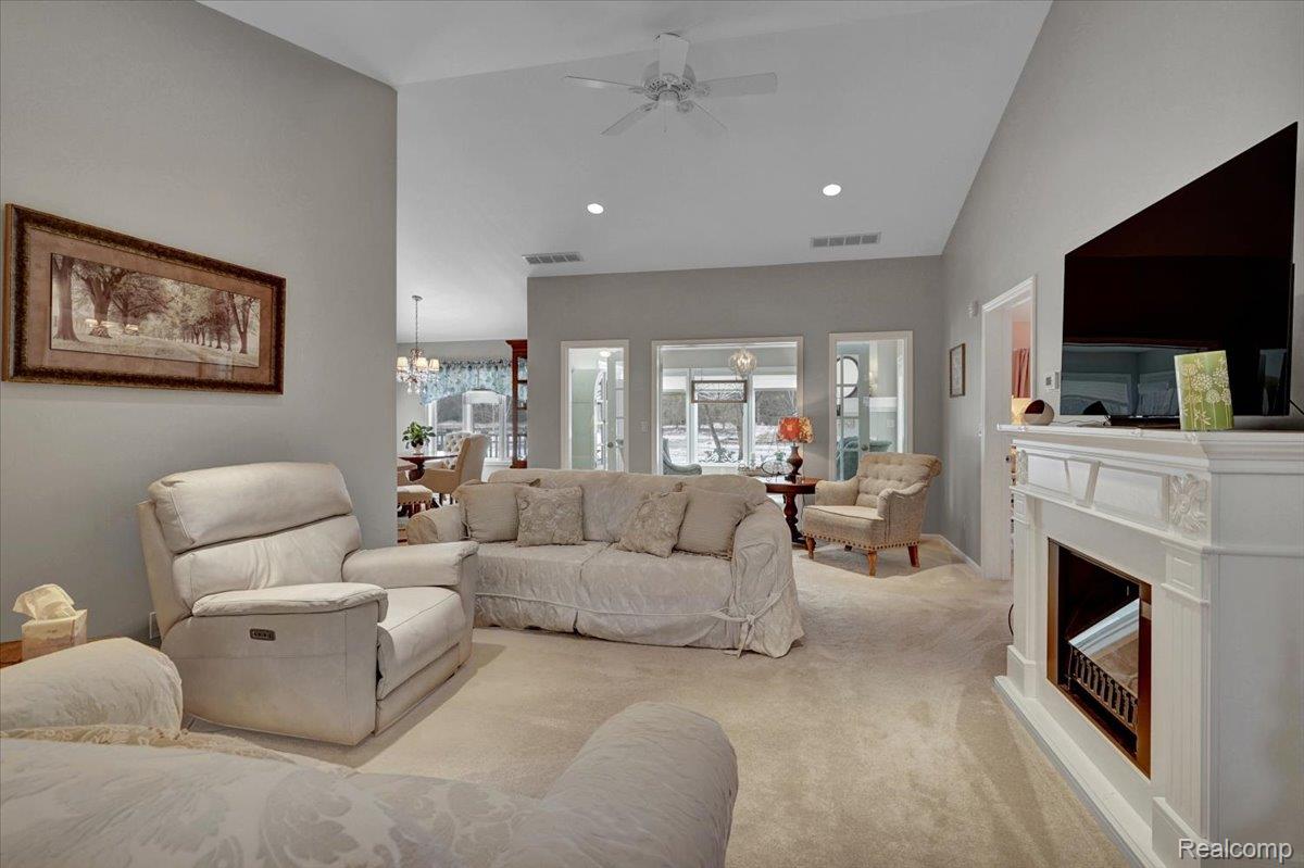 5739 County Kerry Drive Drive