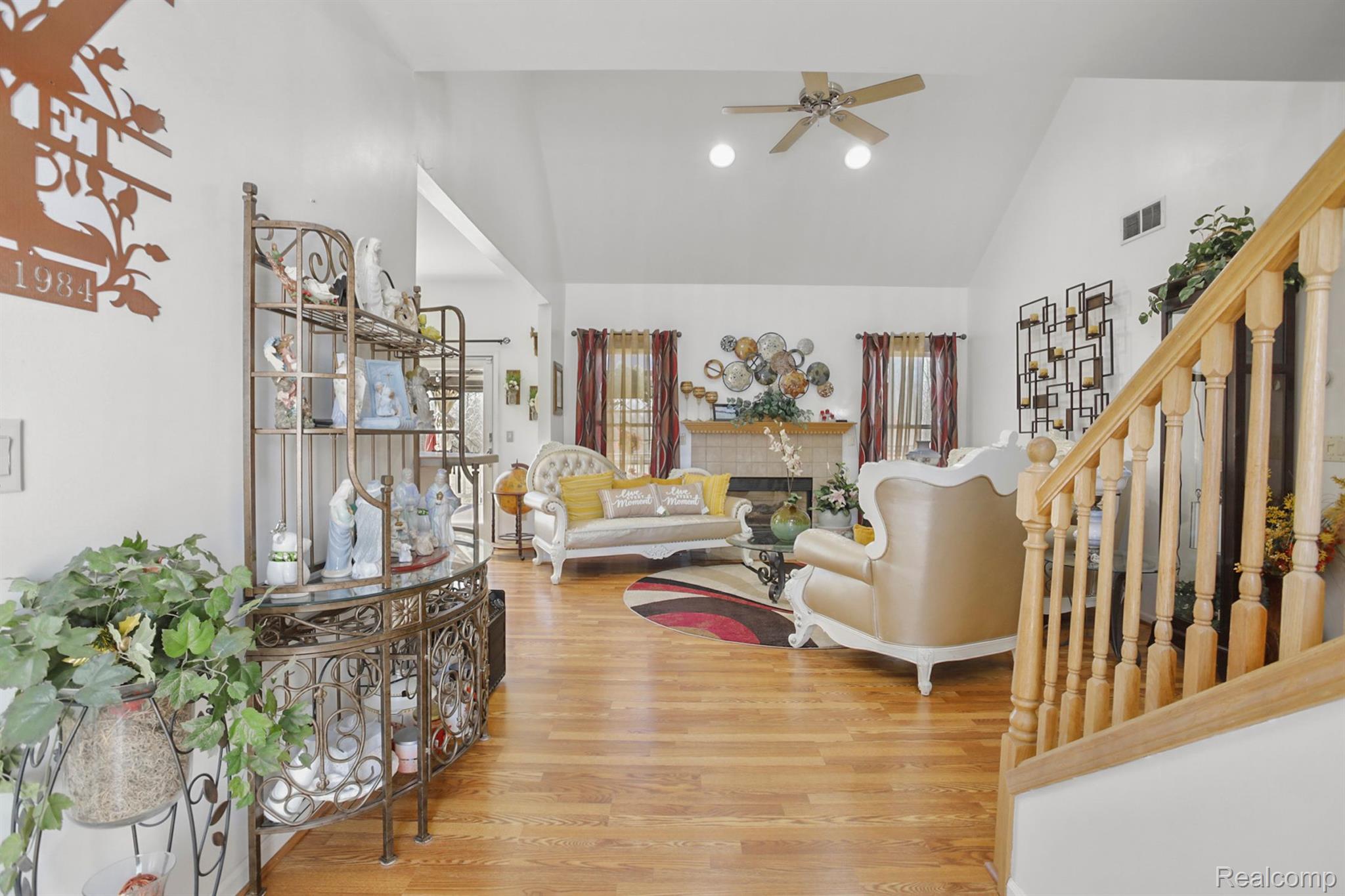 10102 N FENTON Road