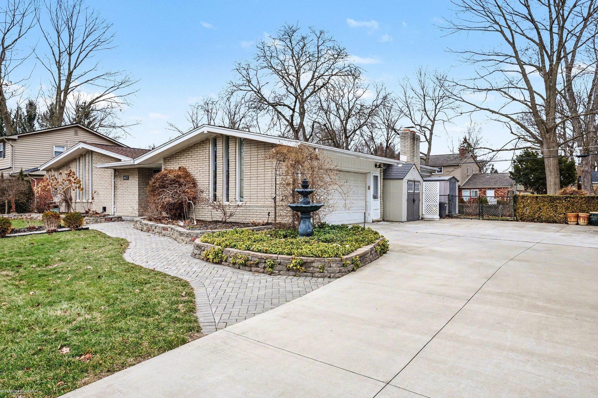 16371 TIMBERVIEW Drive