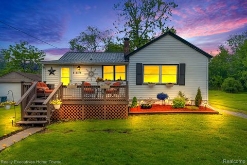4478 Abel Drive Fort Gratiot Charter Township MI 48059