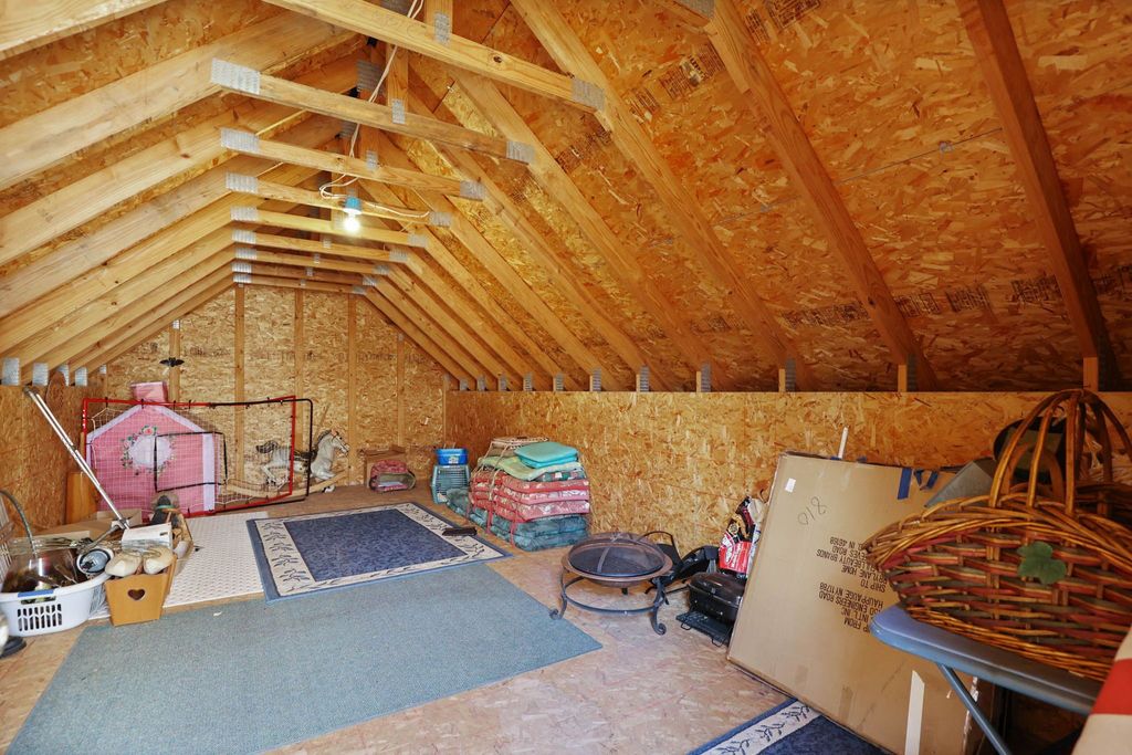 listing image 44