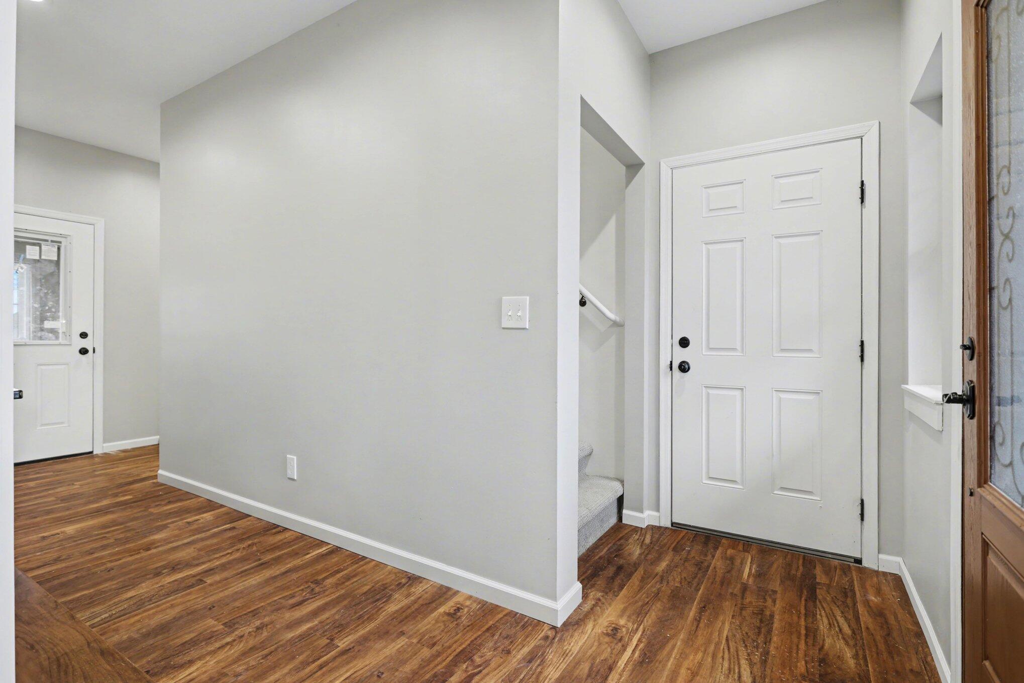 930 Dutch School Road