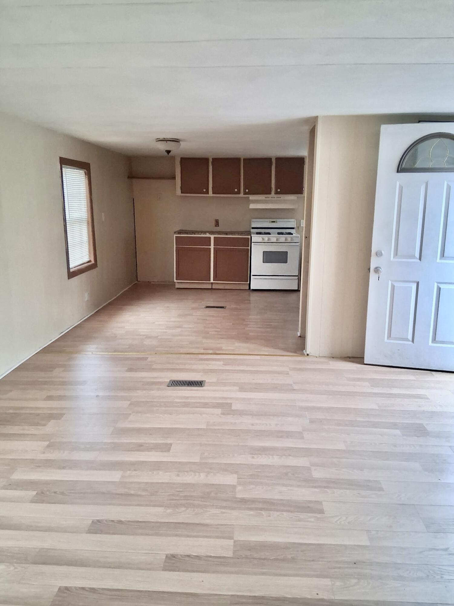 75641 16th Avenue 38