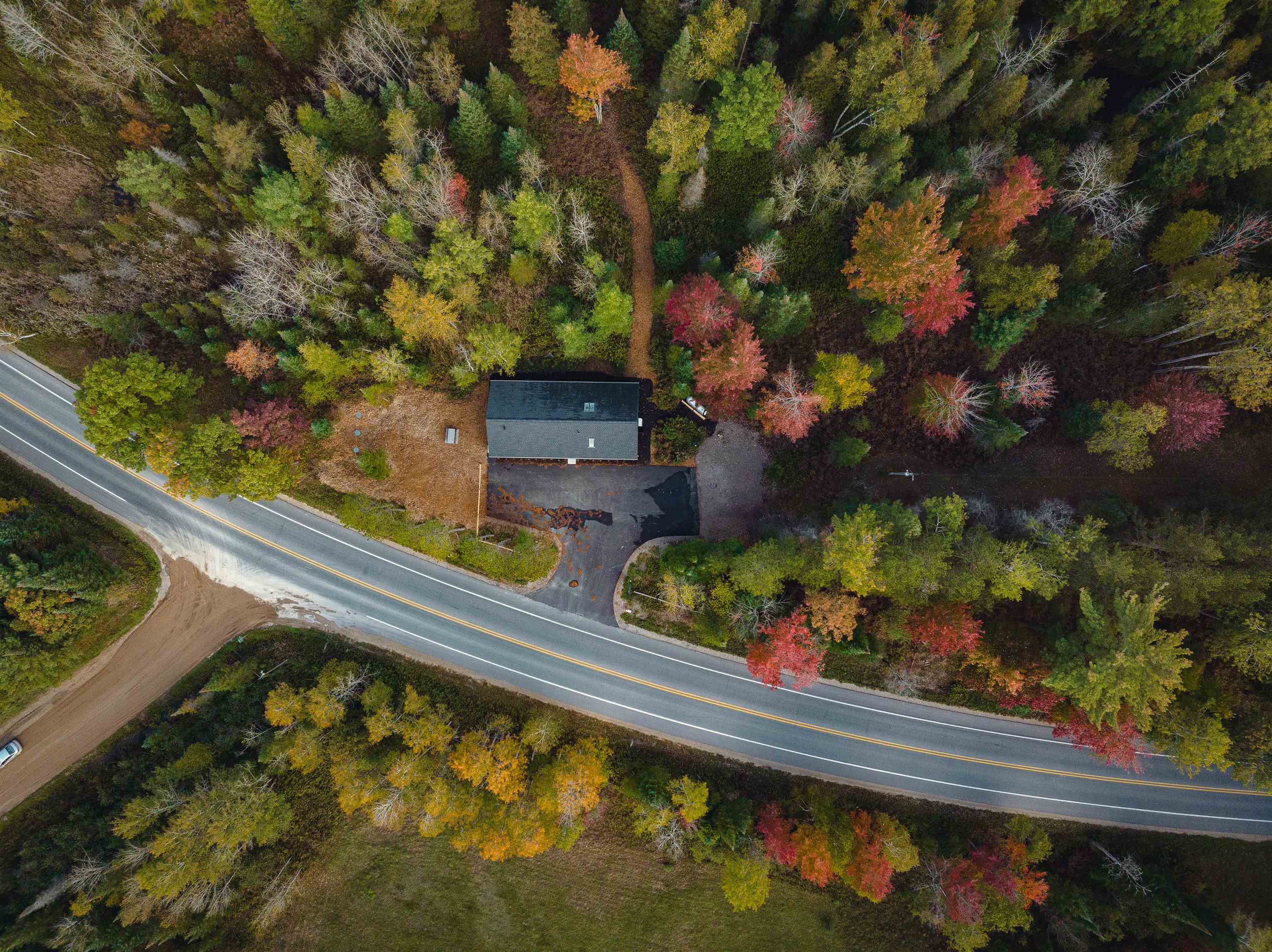 8989+8895 Supply Road