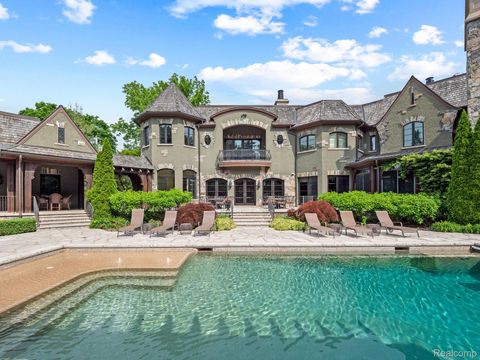 26565 SCENIC Franklin Village MI 48025