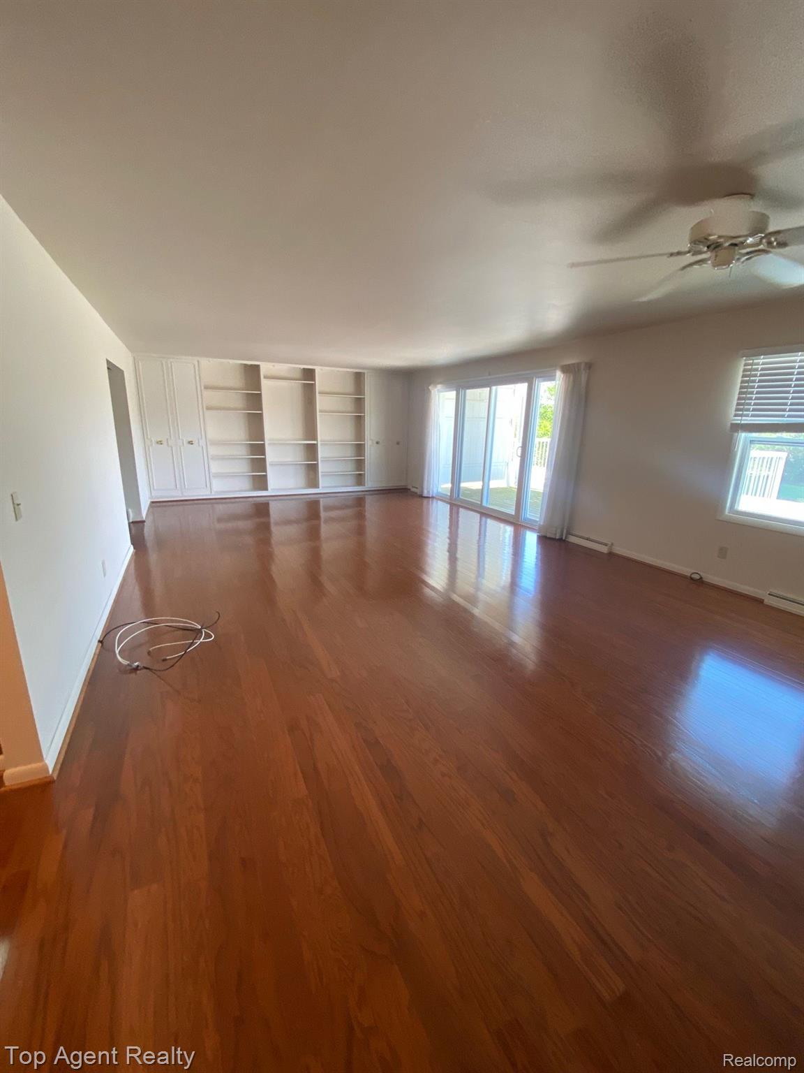 5313 Territorial Road