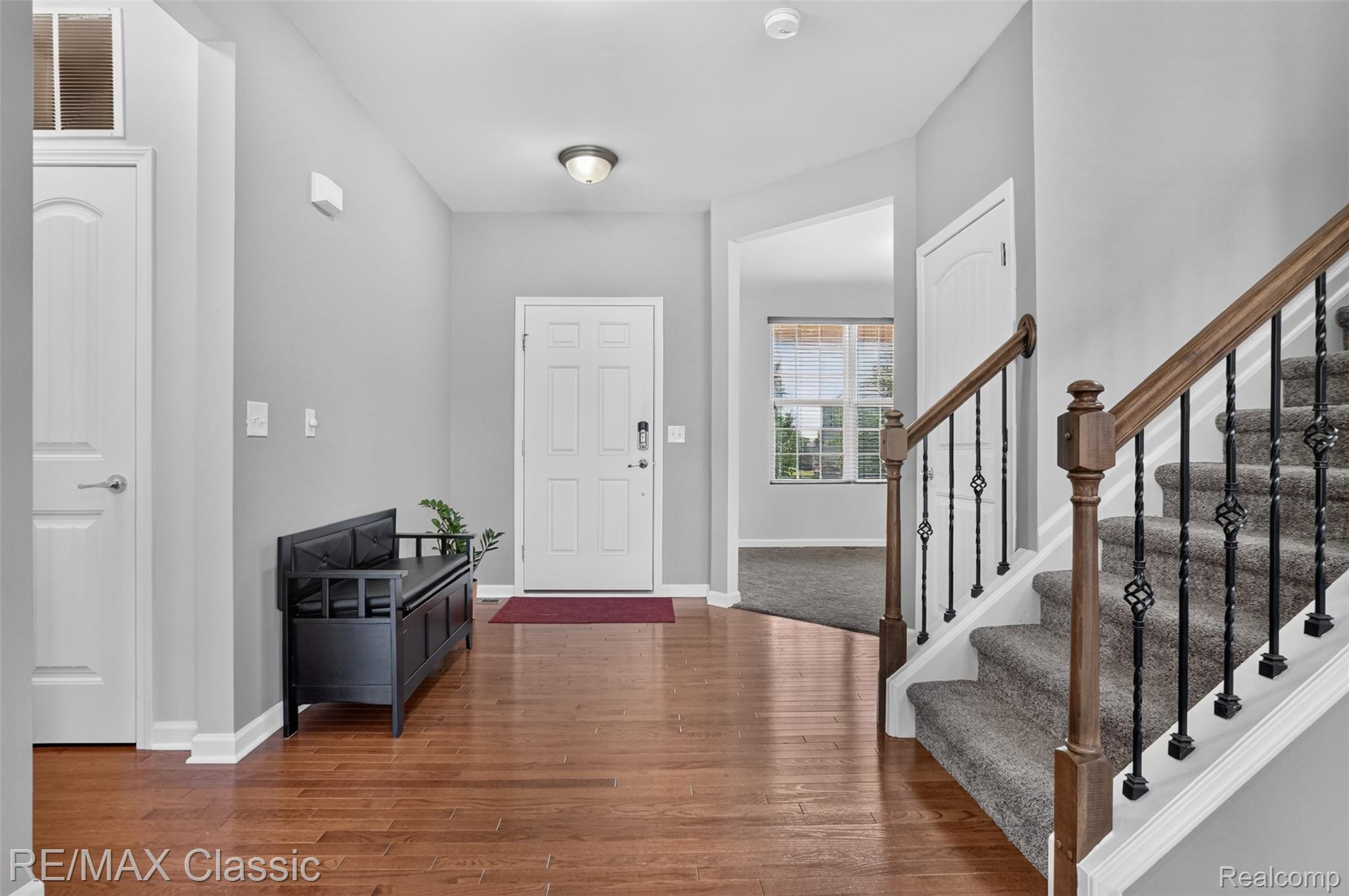 29949 Macintosh Lane