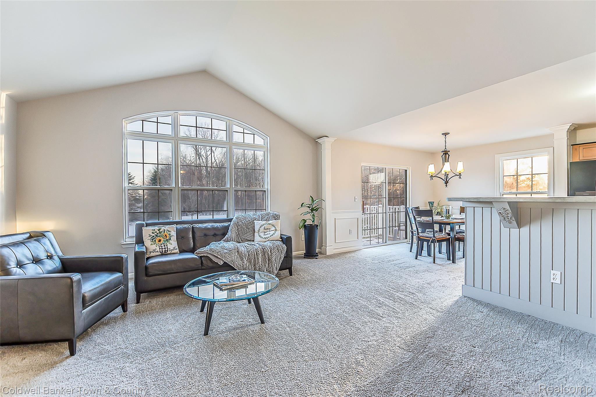 4324 Hampton Ridge Boulevard