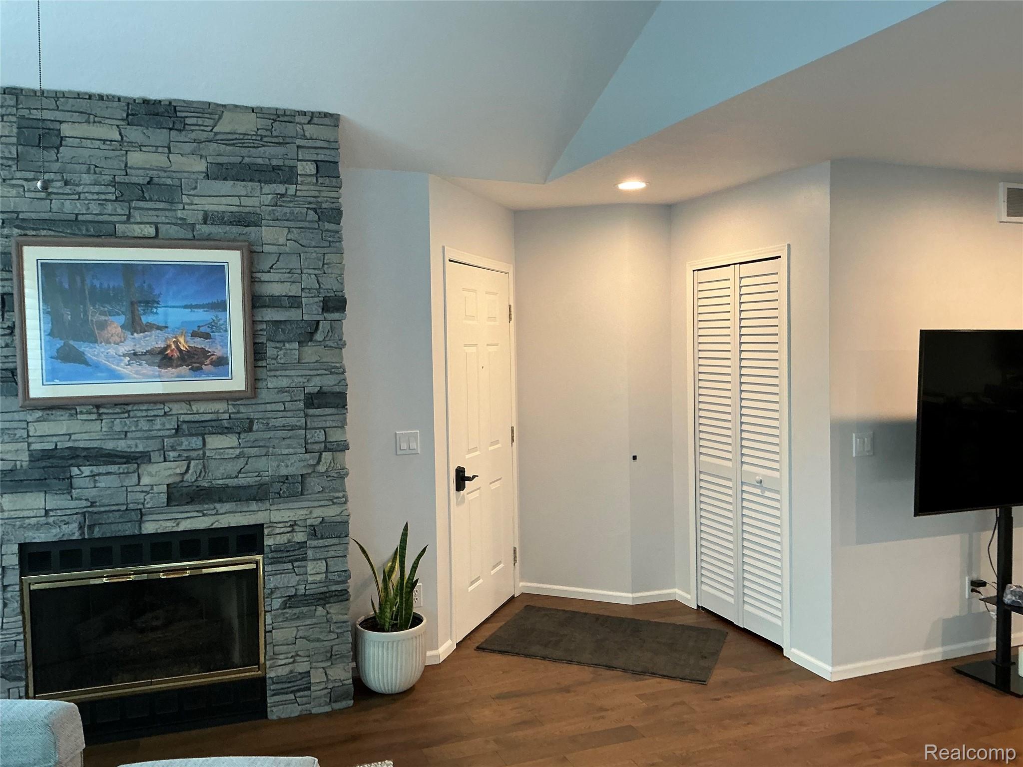 616 Perry Creek Drive 11