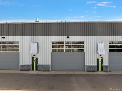 171 Speed Way Pontiac City MI 48341