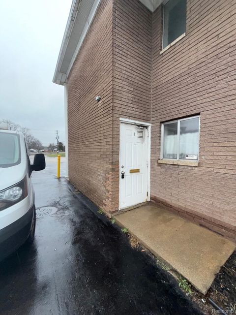 2998 11 MILE Road Berkley City MI 48072