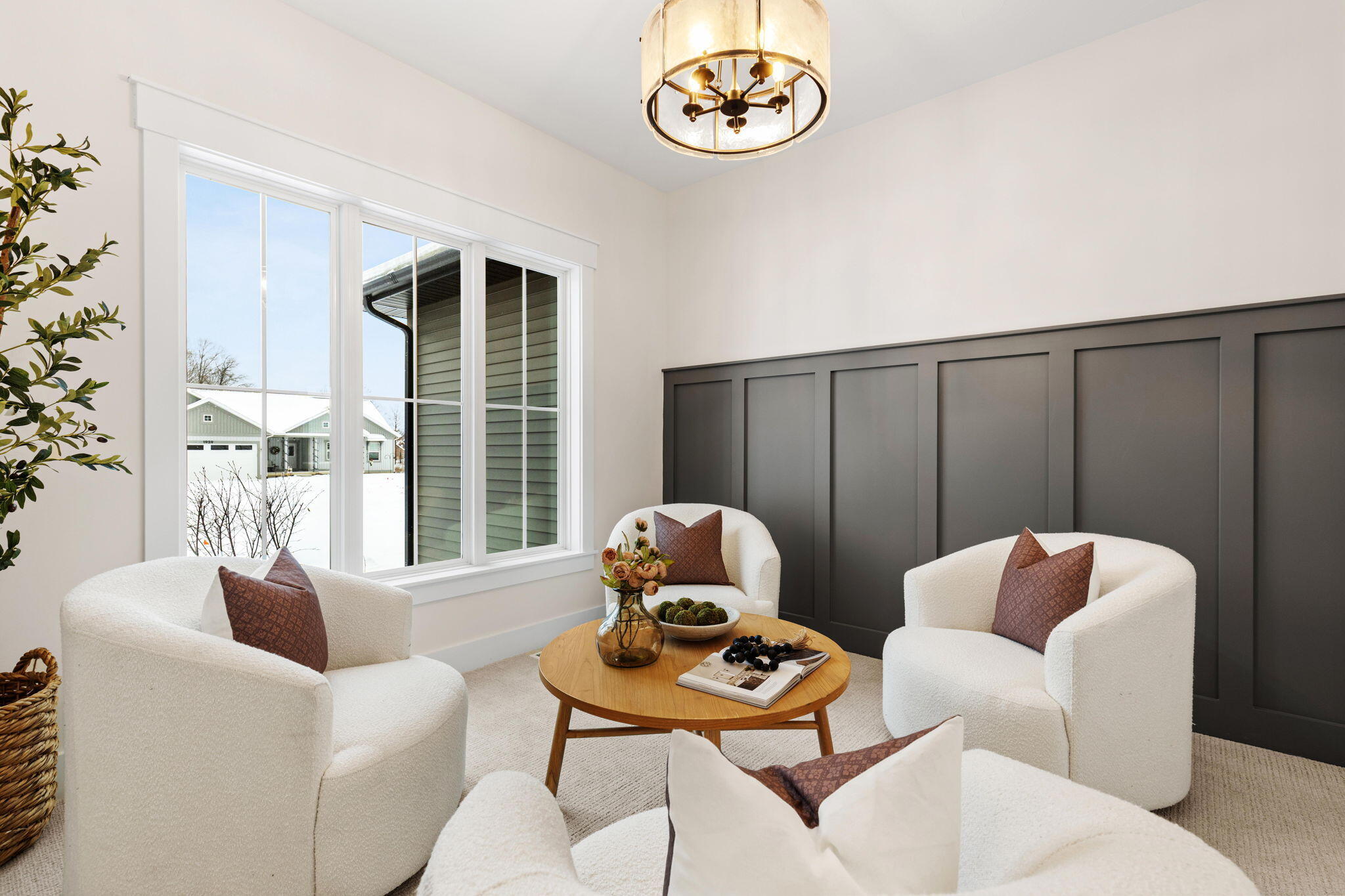 1942 Creekside Drive SW