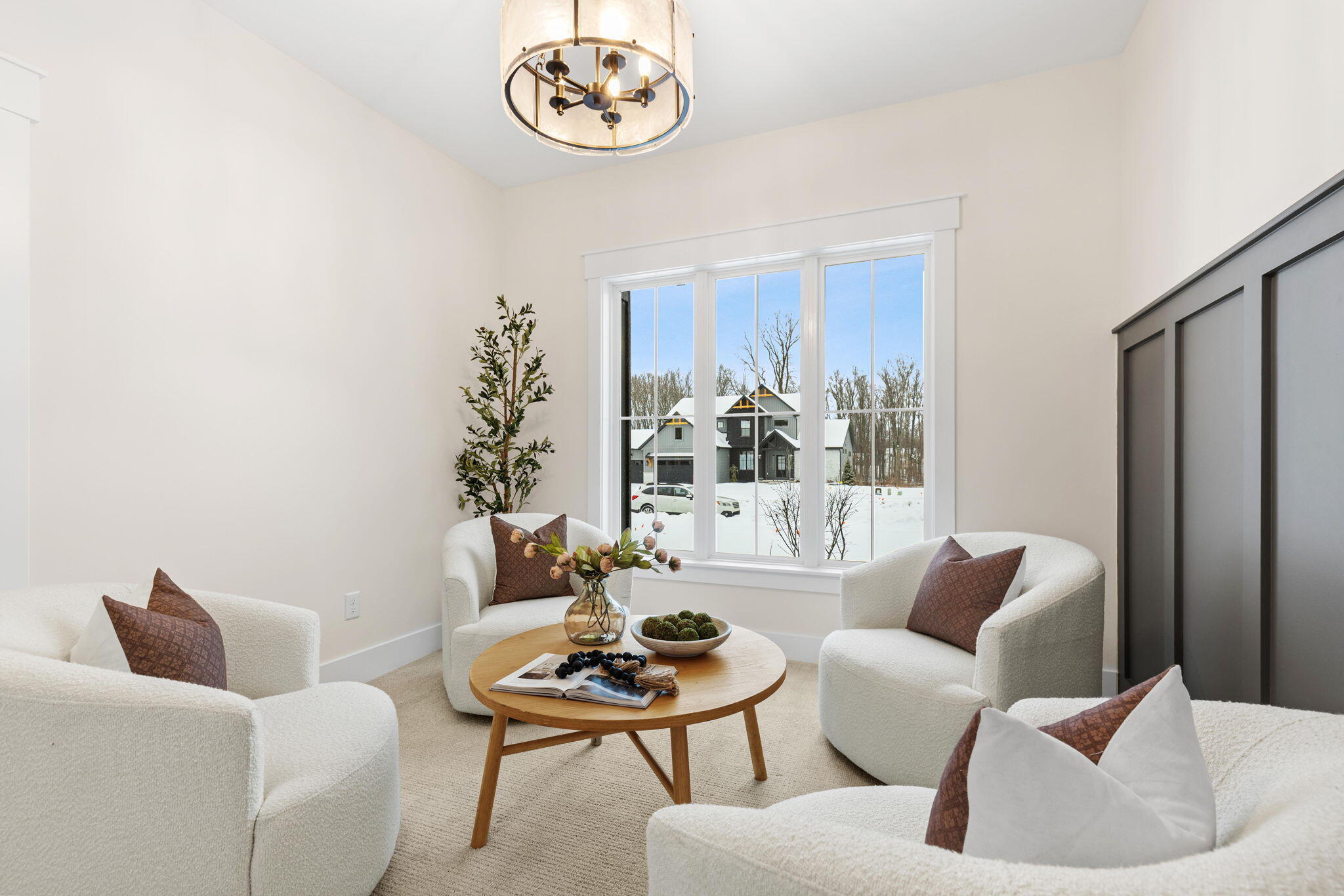 1942 Creekside Drive SW