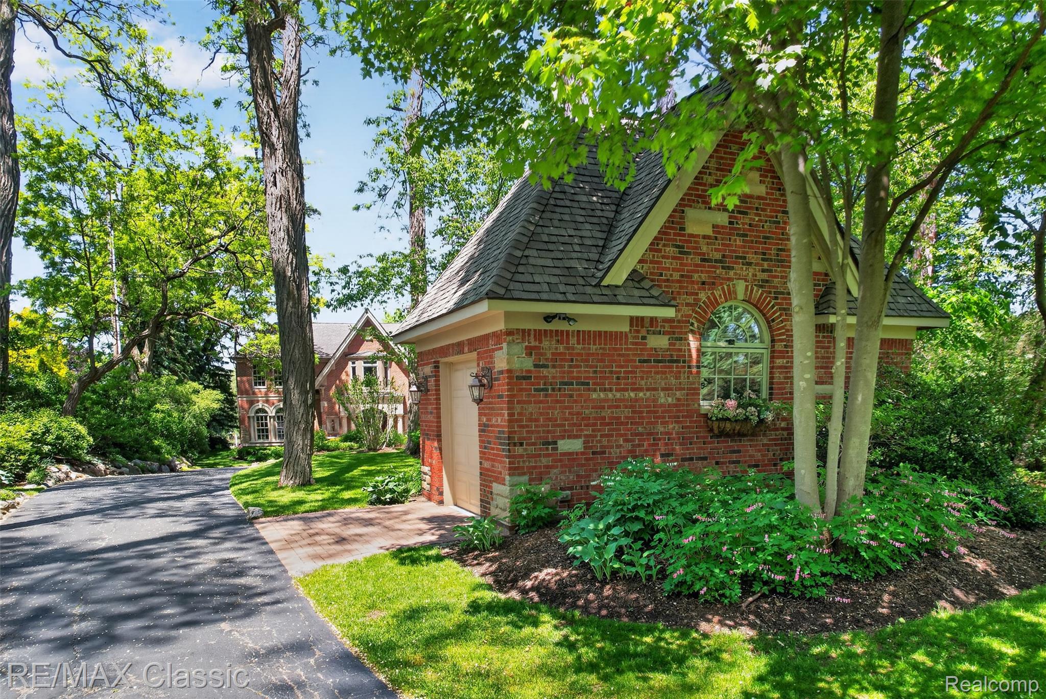 2360 Private Drive