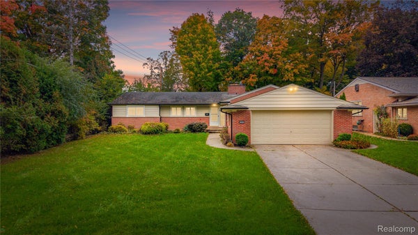 1058 ARDEN LN, BIRMINGHAM, MI 48009 - Image aa131ede67a4d803fac9ac1e48a47e09/2736704537