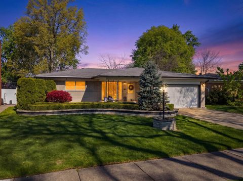 30715 Primrose Drive Warren City MI 48088