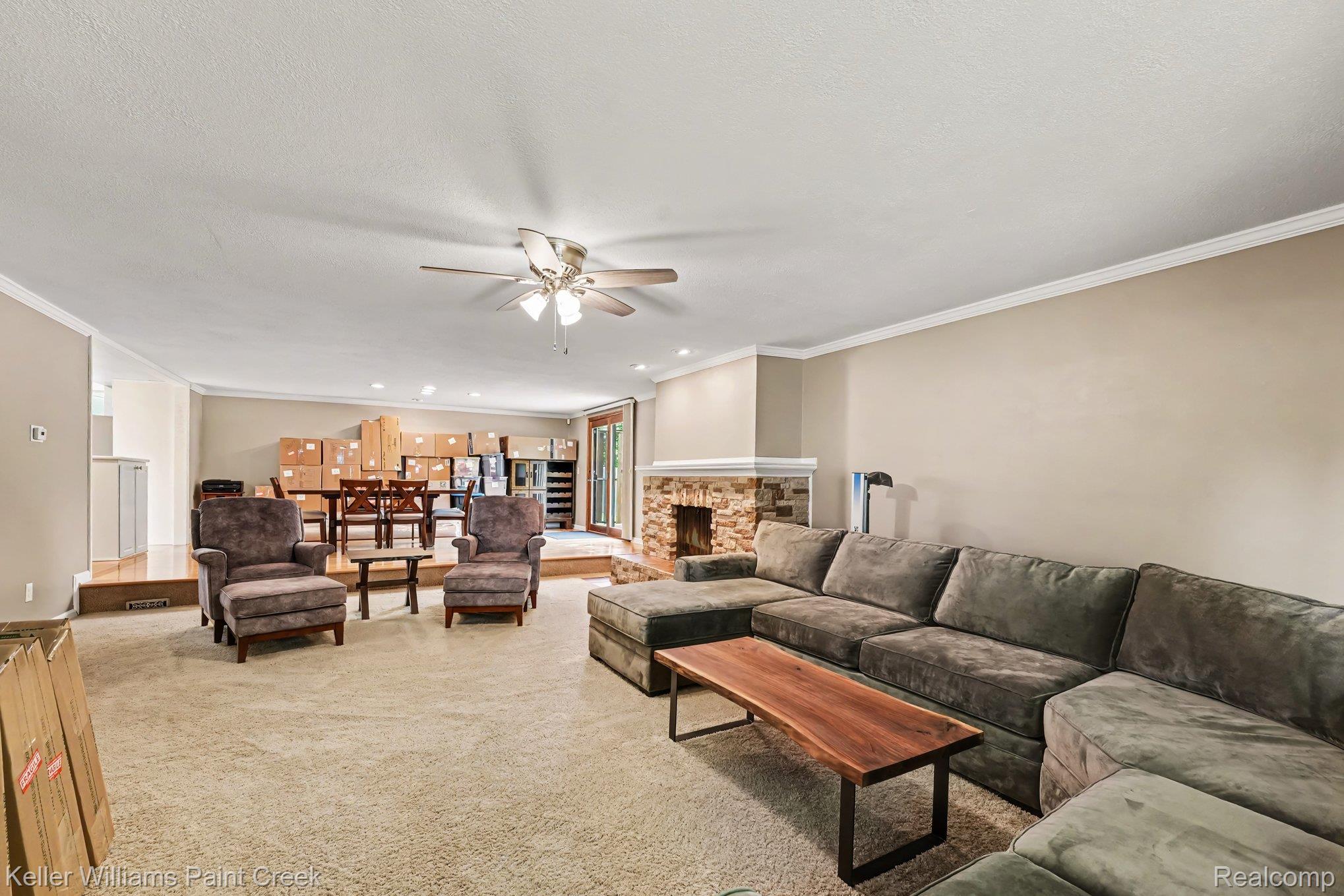 1087 Collingwood Drive