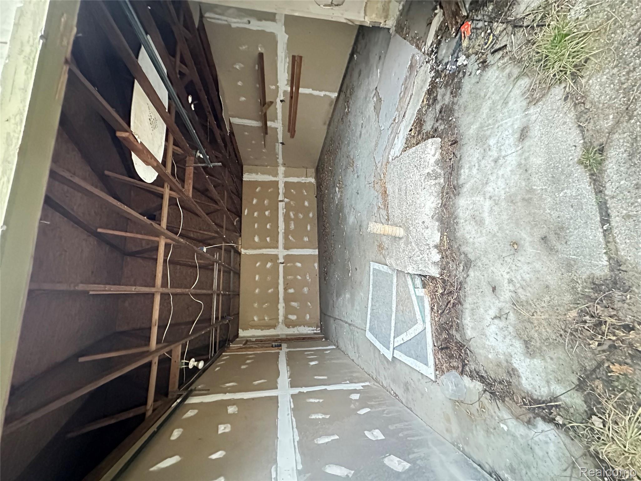 Miscellaneous room featuring a garage