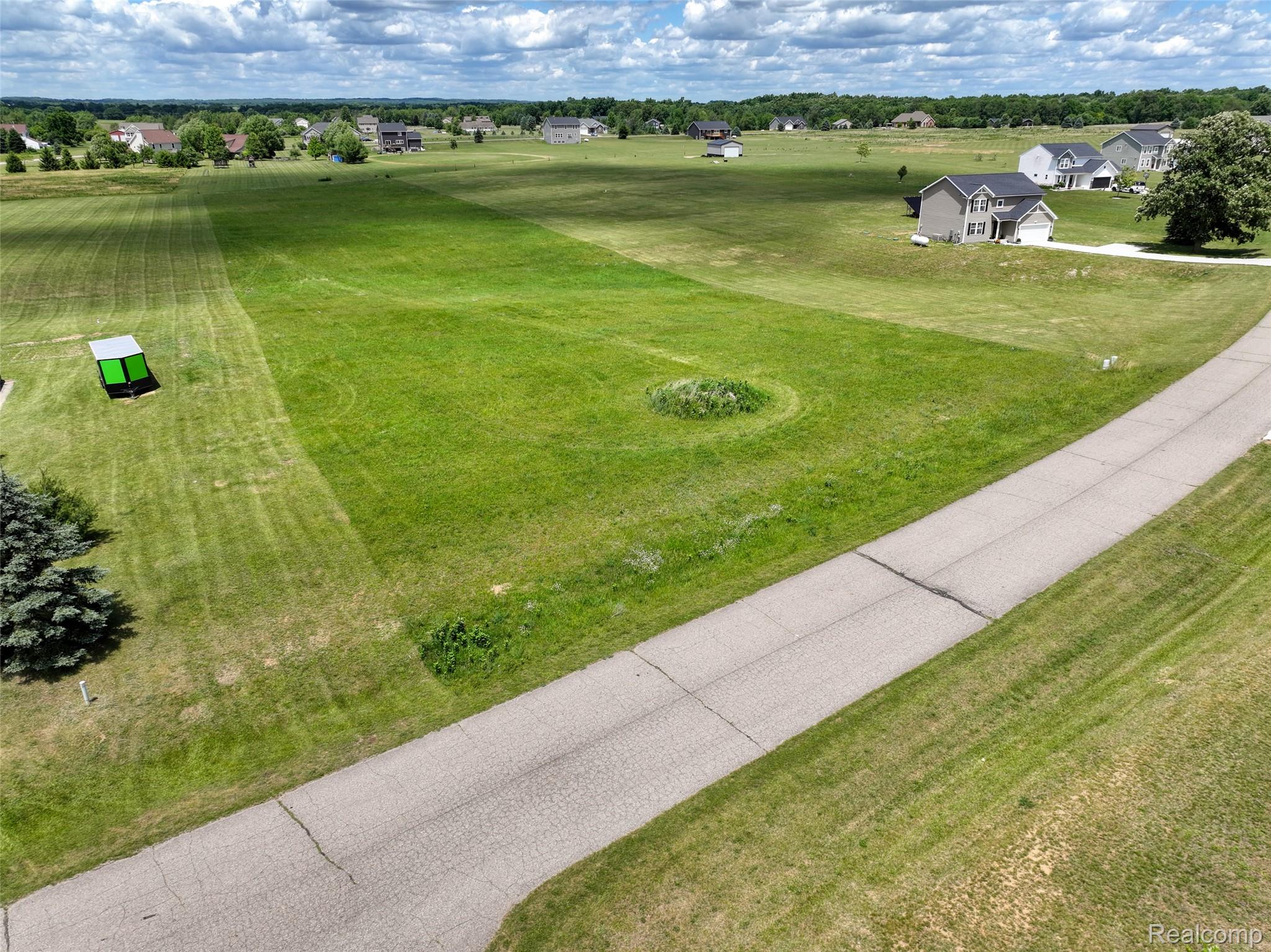 17208 Country Lane