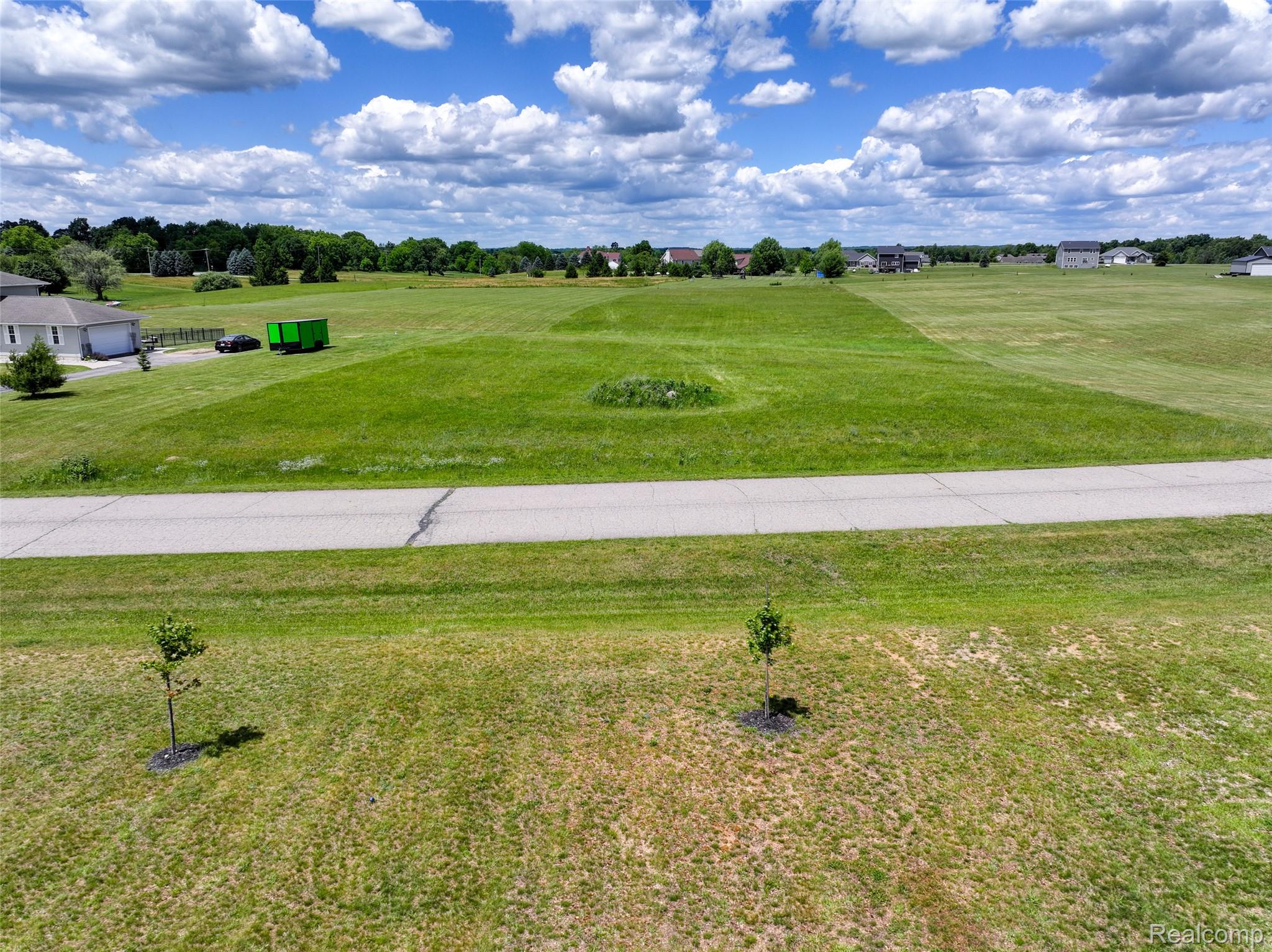 17208 Country Lane