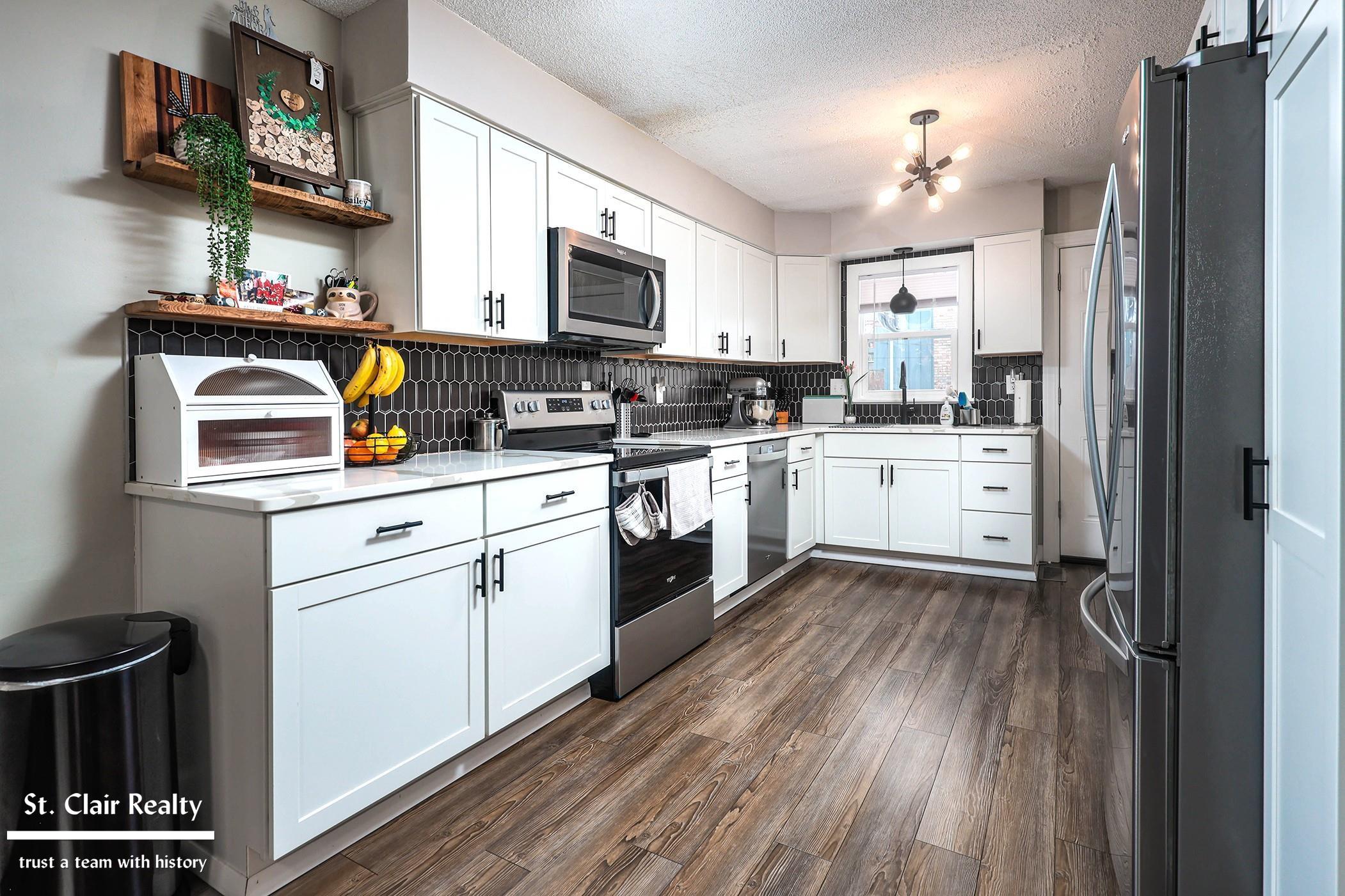 1813 N Woodland Drive