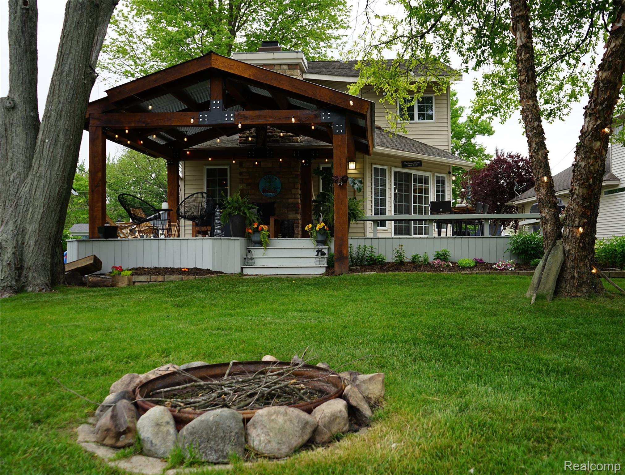 4106 Shoreview Lane
