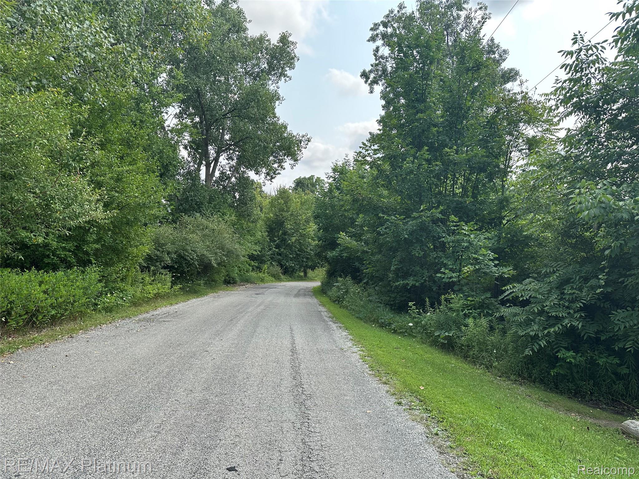 W Peterson Drive