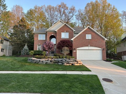 516 BLOOMER RIDGE Drive Rochester City Oakland MI 48307