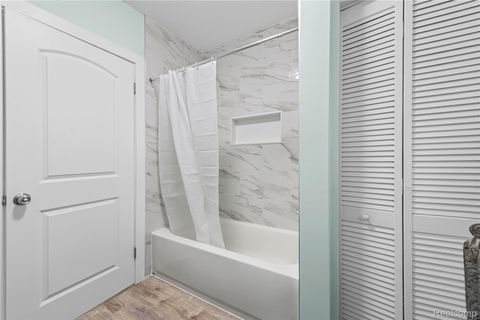 Tiny photo for 7423 Kipling Street, Detroit City, MI 48206 (MLS # 20261003135)