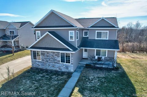 Photo of 4062 OAK Street, Grand Blanc Charter Township, MI 48439 (MLS # 20250014218)