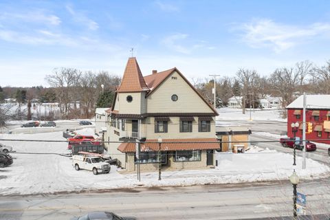 3955 W River Drive NE Plainfield Charter Township MI 49321