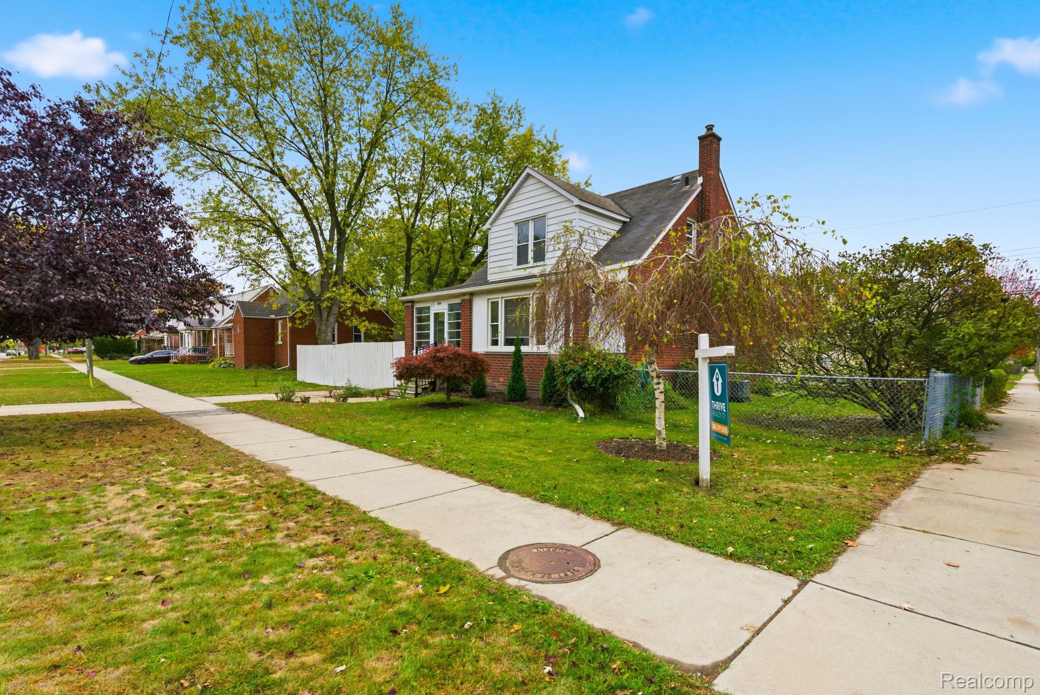 804 E Lincoln Avenue