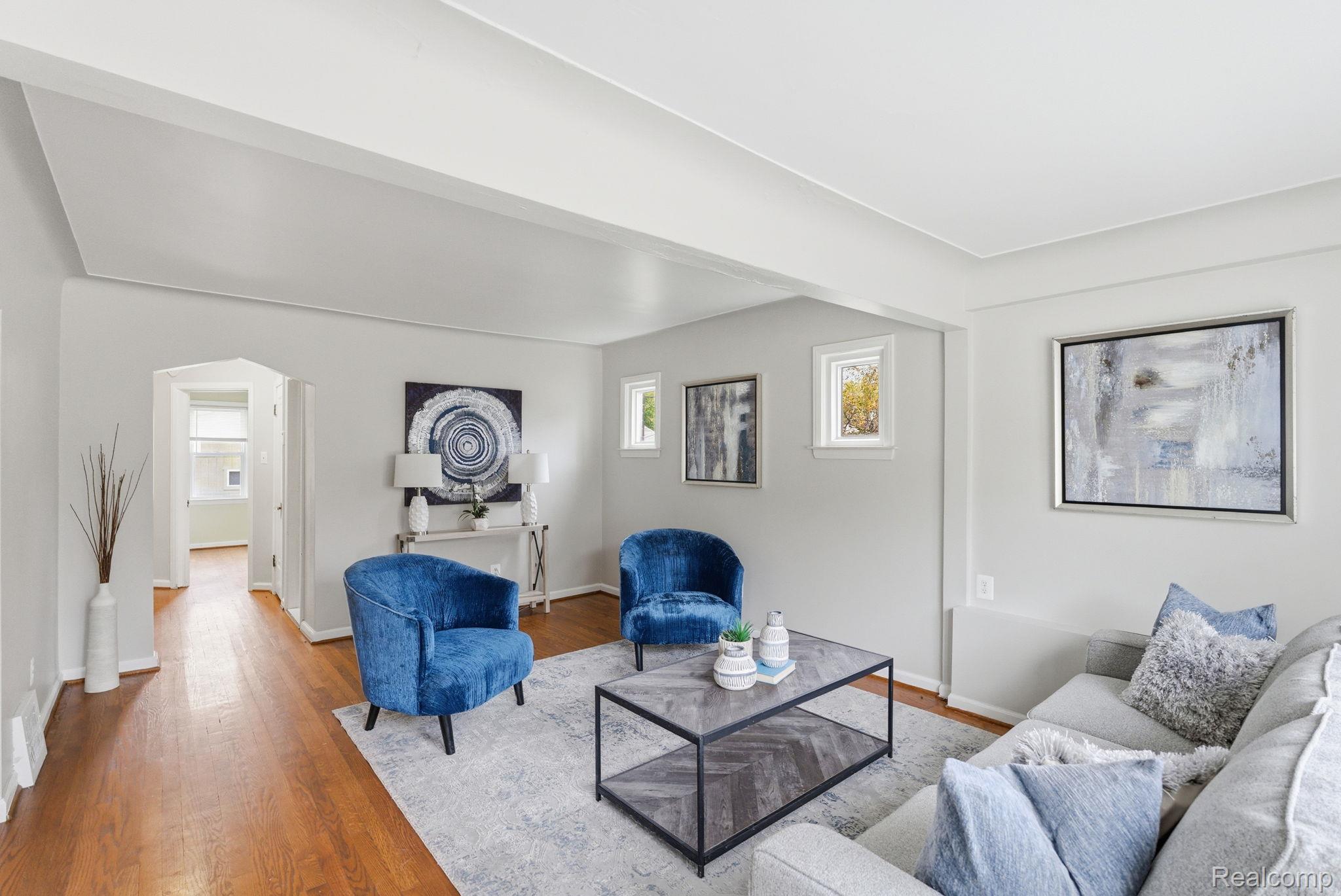 804 E Lincoln Avenue