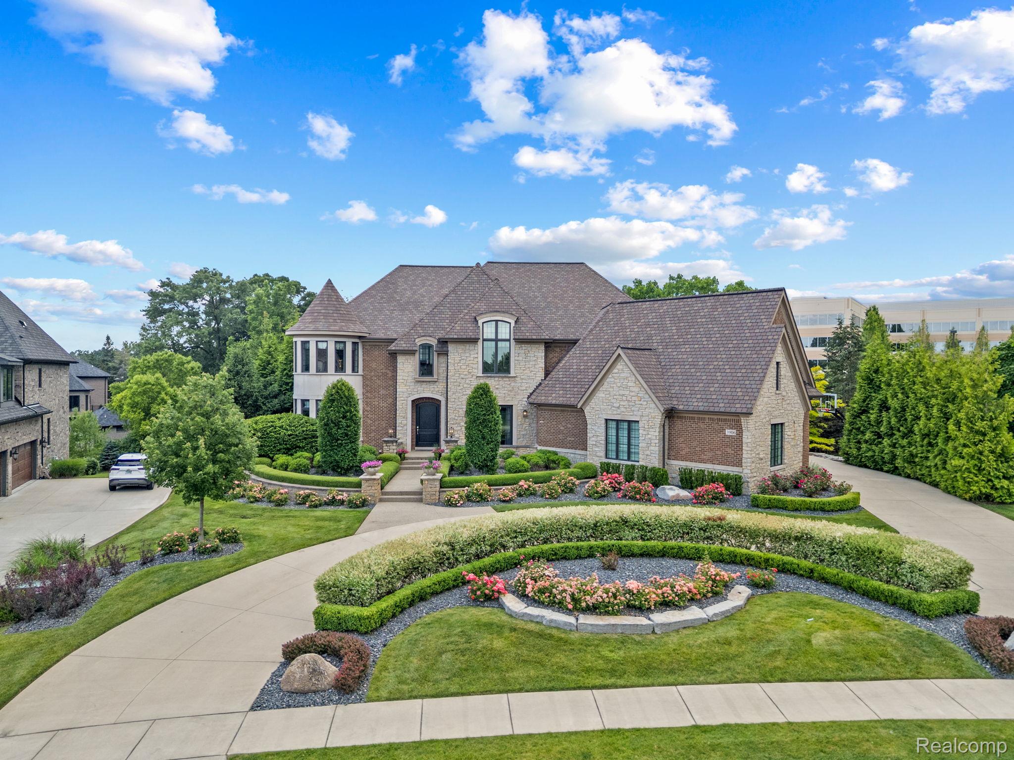 3906 Thatcher Drive