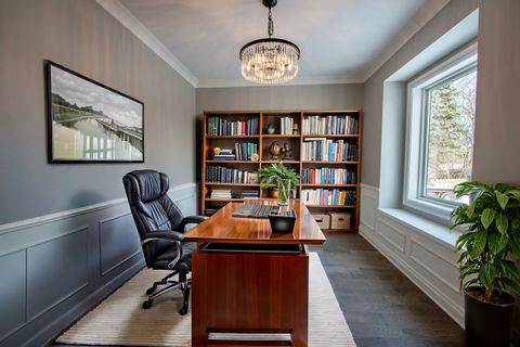 A home in RoyalOakCity_Oakland