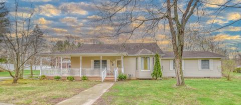 Photo of 333 E St Joe Street, Litchfield City, MI 49252 (MLS # 62026015391)