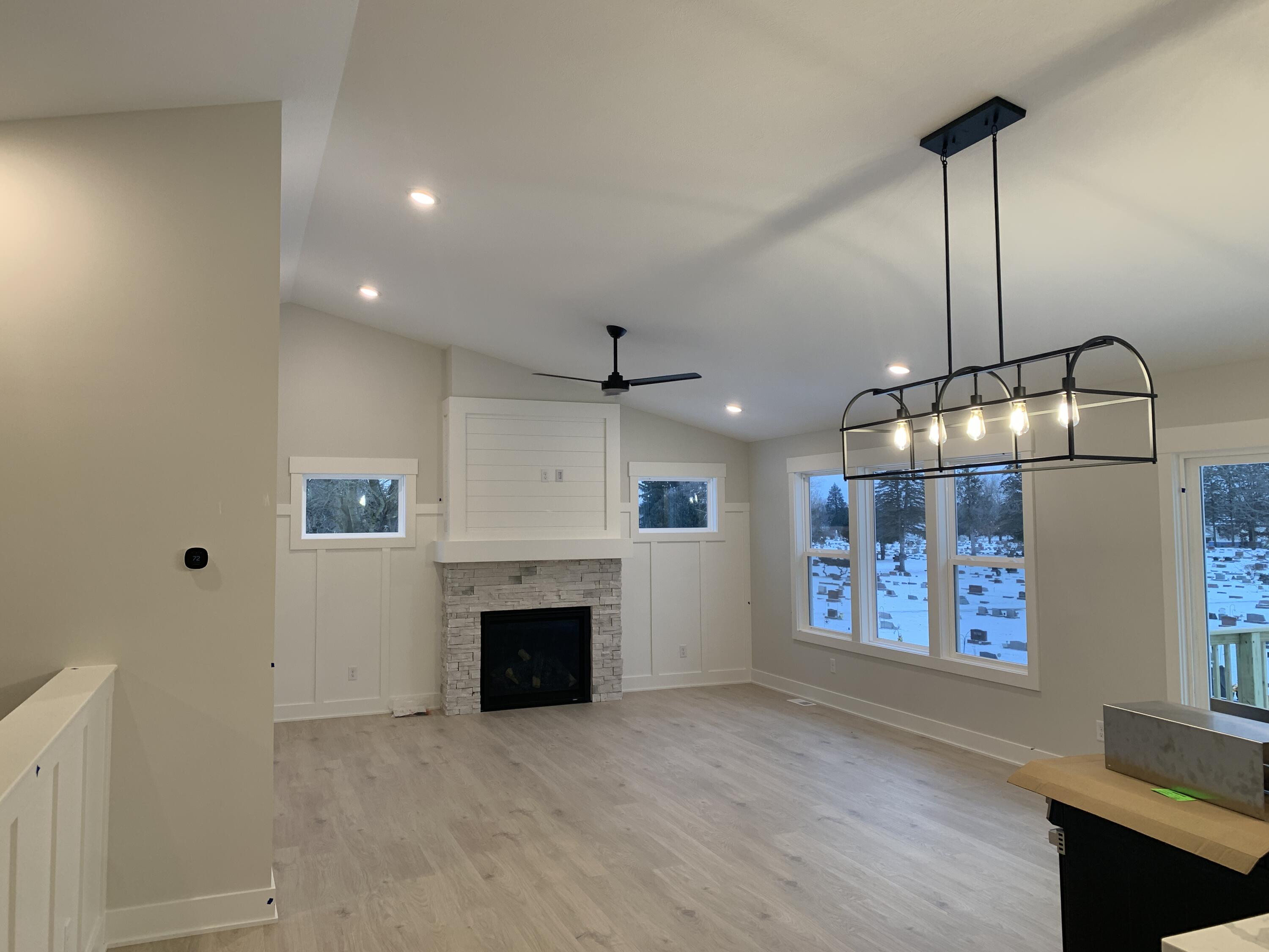 1040 N Washington Street SE