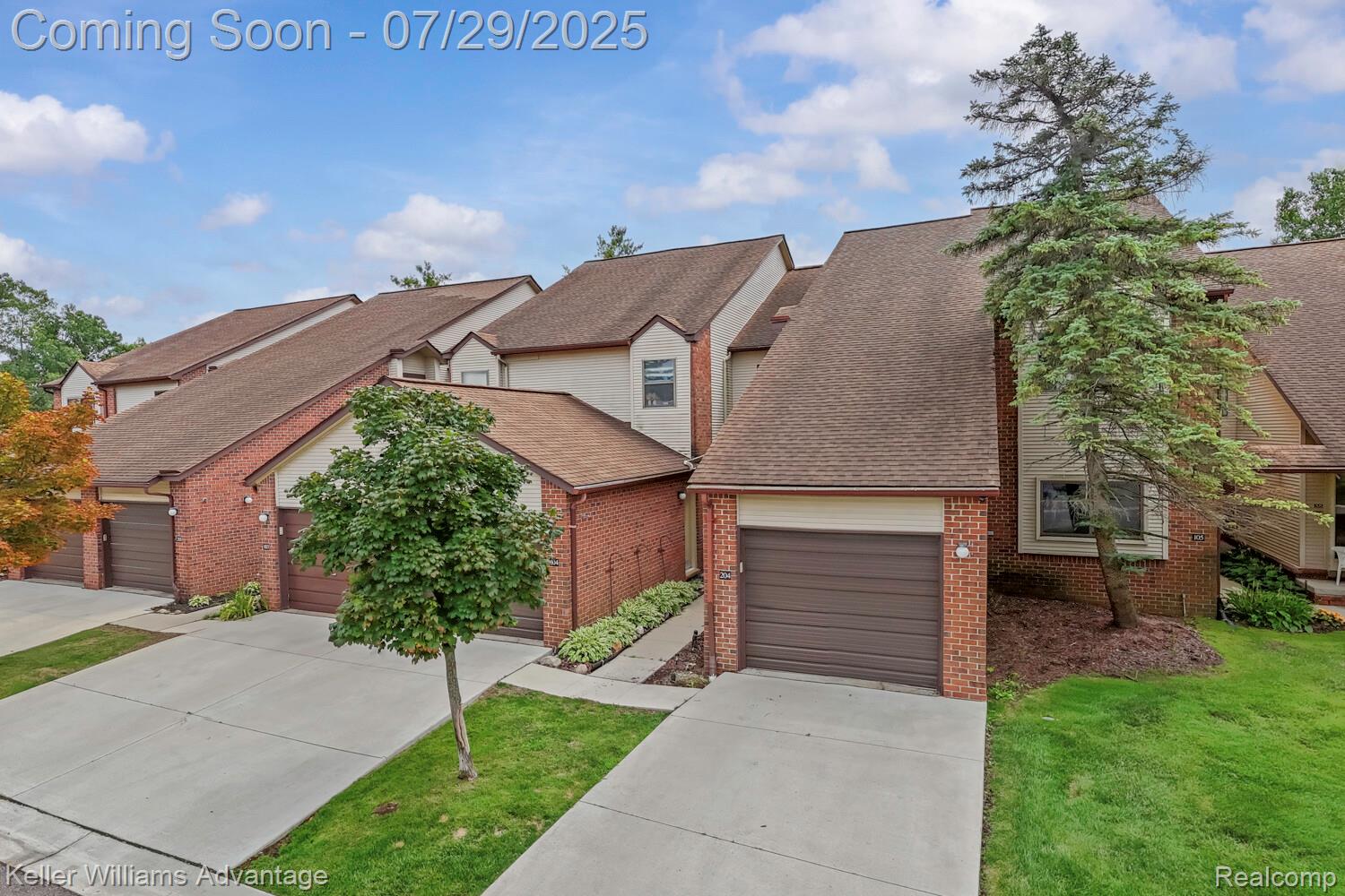 6660 Ridgefield Circle 104