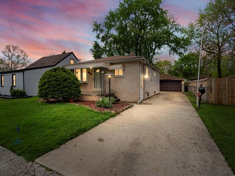 2122 GREGORY Avenue Lincoln Park City Wayne MI 48146