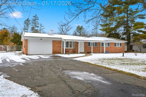 12 Iota Place Saginaw City MI 48638