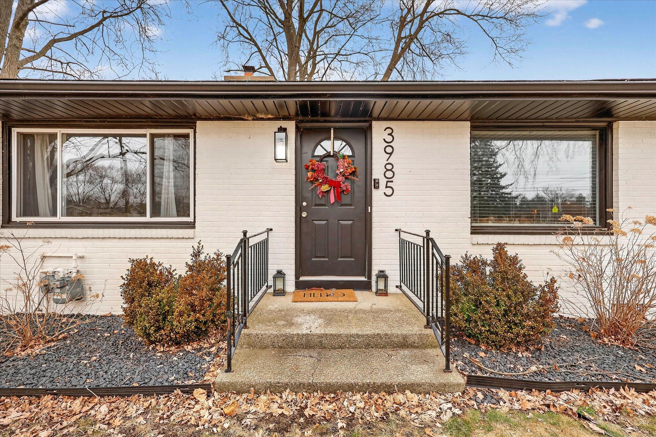 3985 Van Buren Street