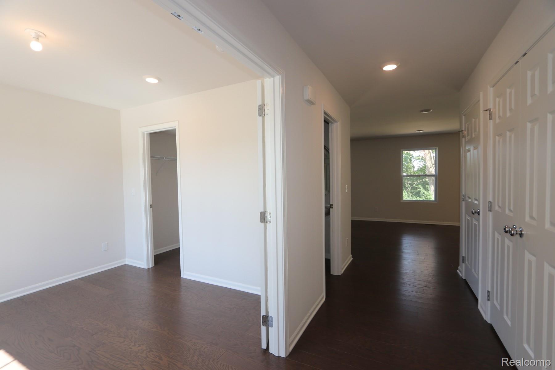 14065 Old Oak Trail