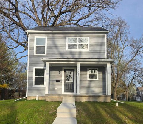 1002 Fourth Street Jackson City MI 49202