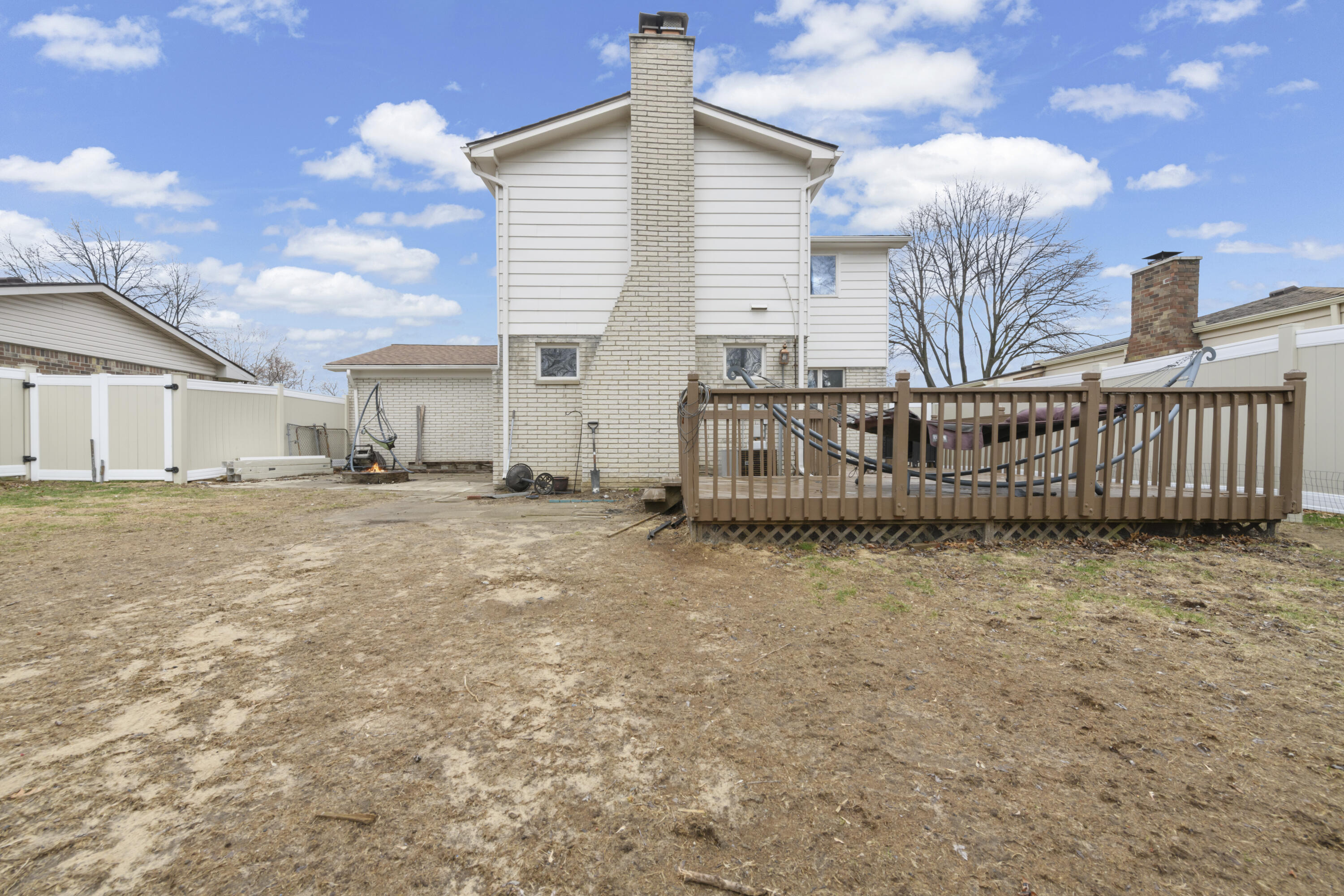 39063 Grennada Street