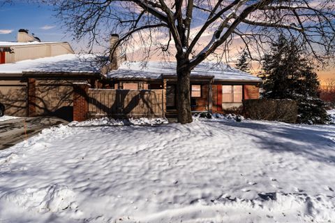 7156 Sturnbridge West Bloomfield Charter Township MI 48322