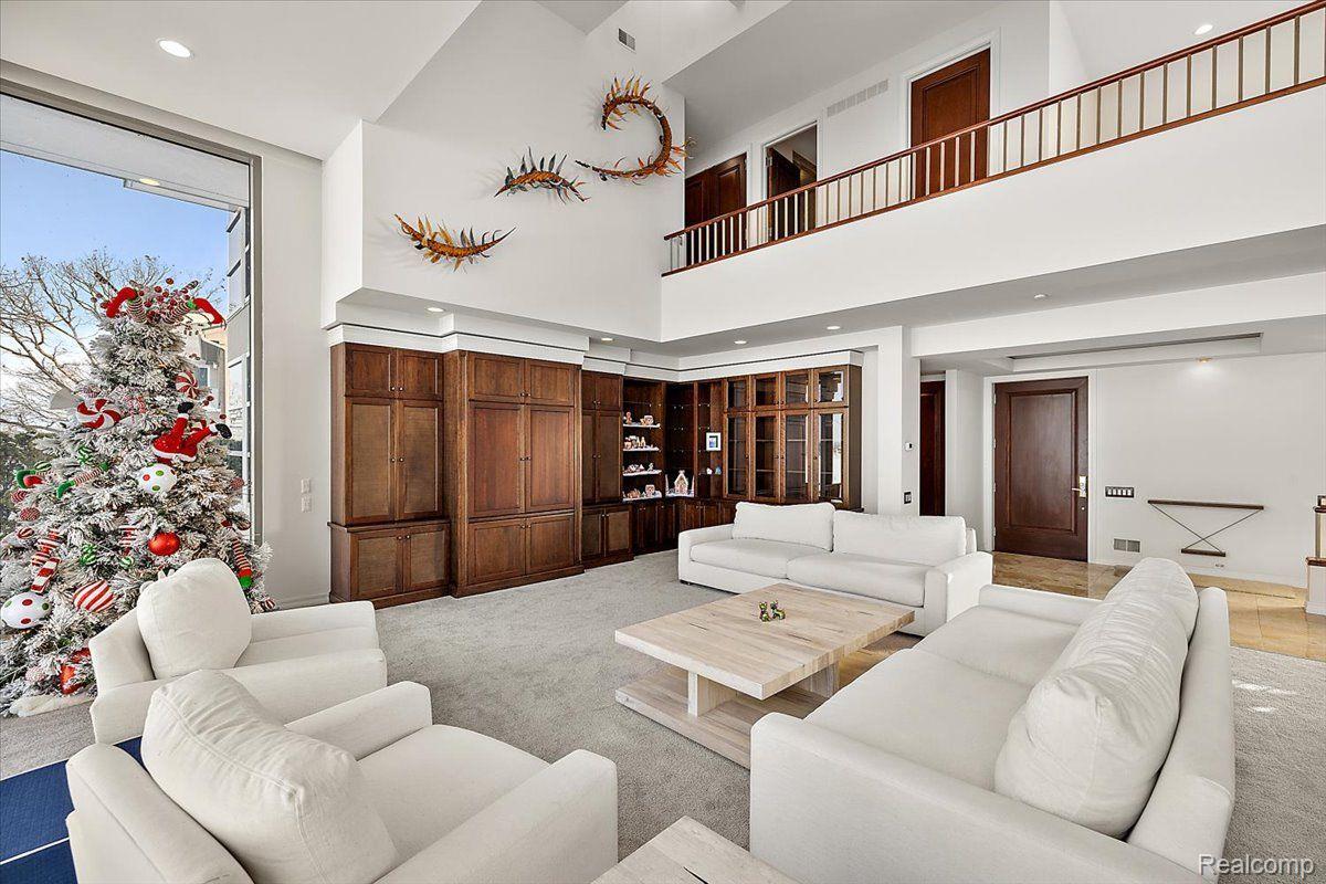 3468 PINE ESTATES Drive